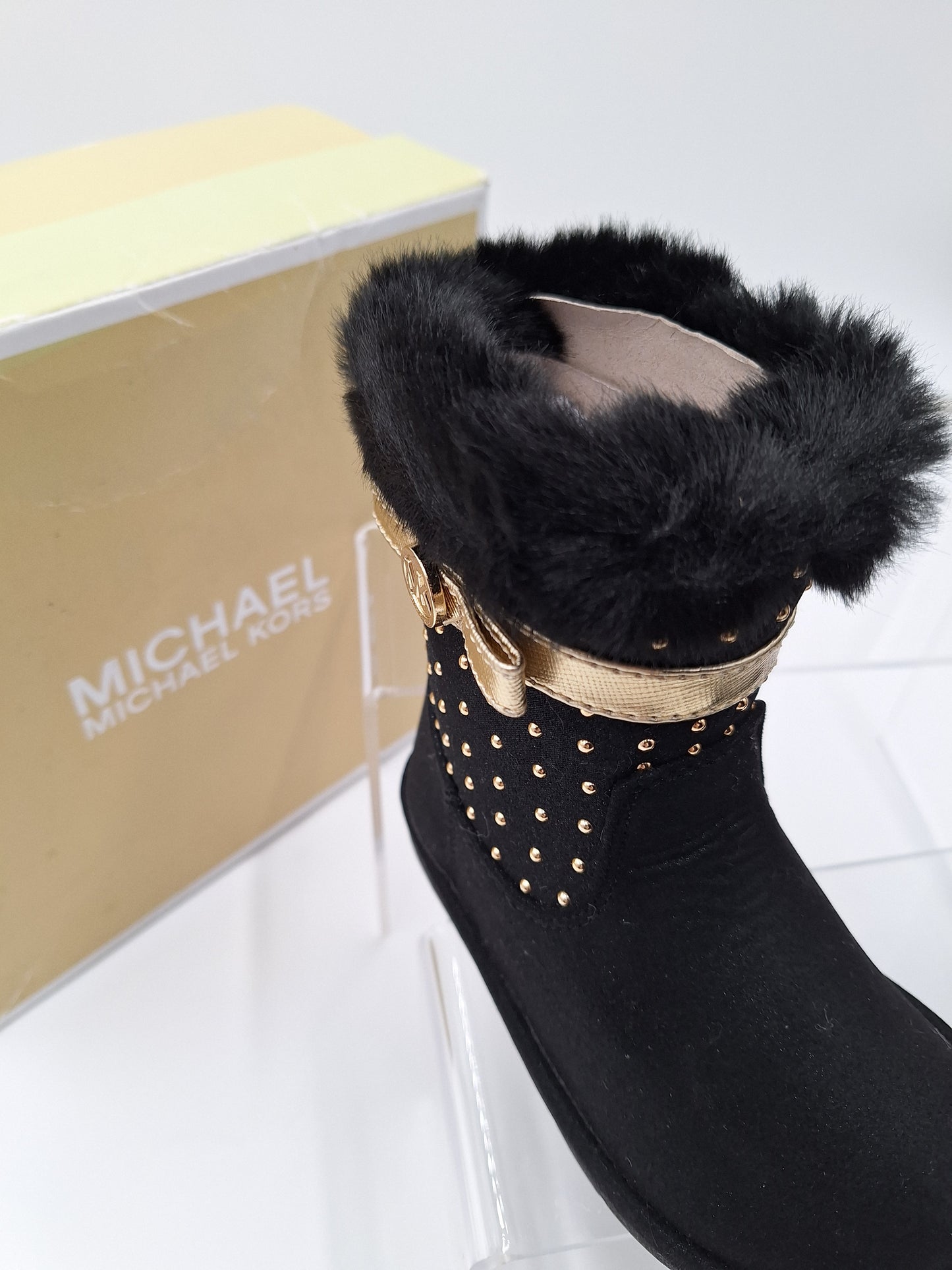 Michael Kors Baby Girl Winter Boots - SUPER CUTE! Gold Bows