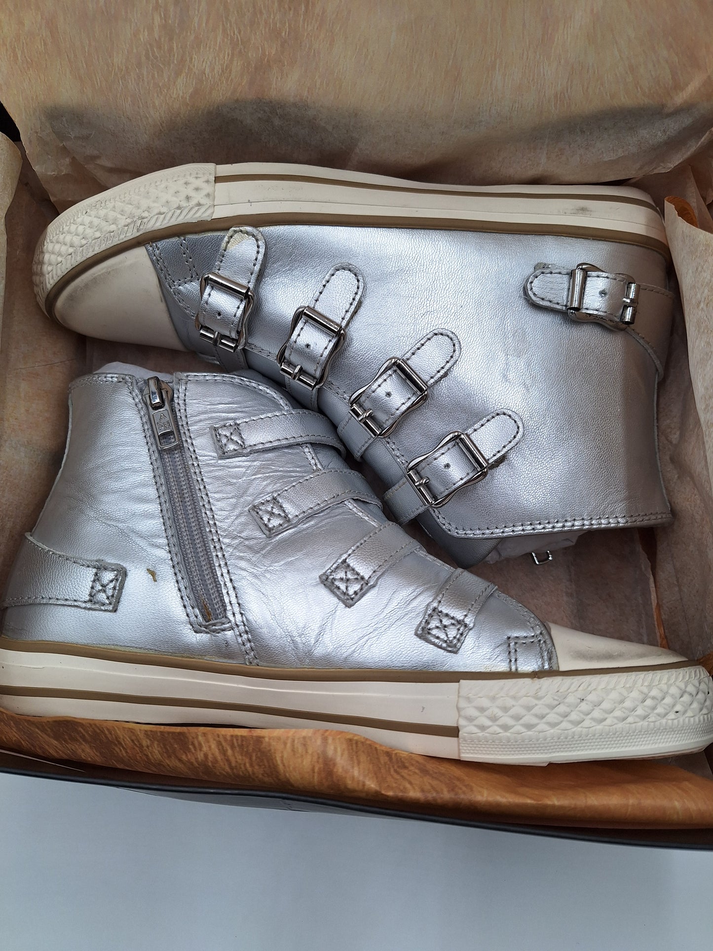 Girl's Ashe "Vava" High-Top Sneaker