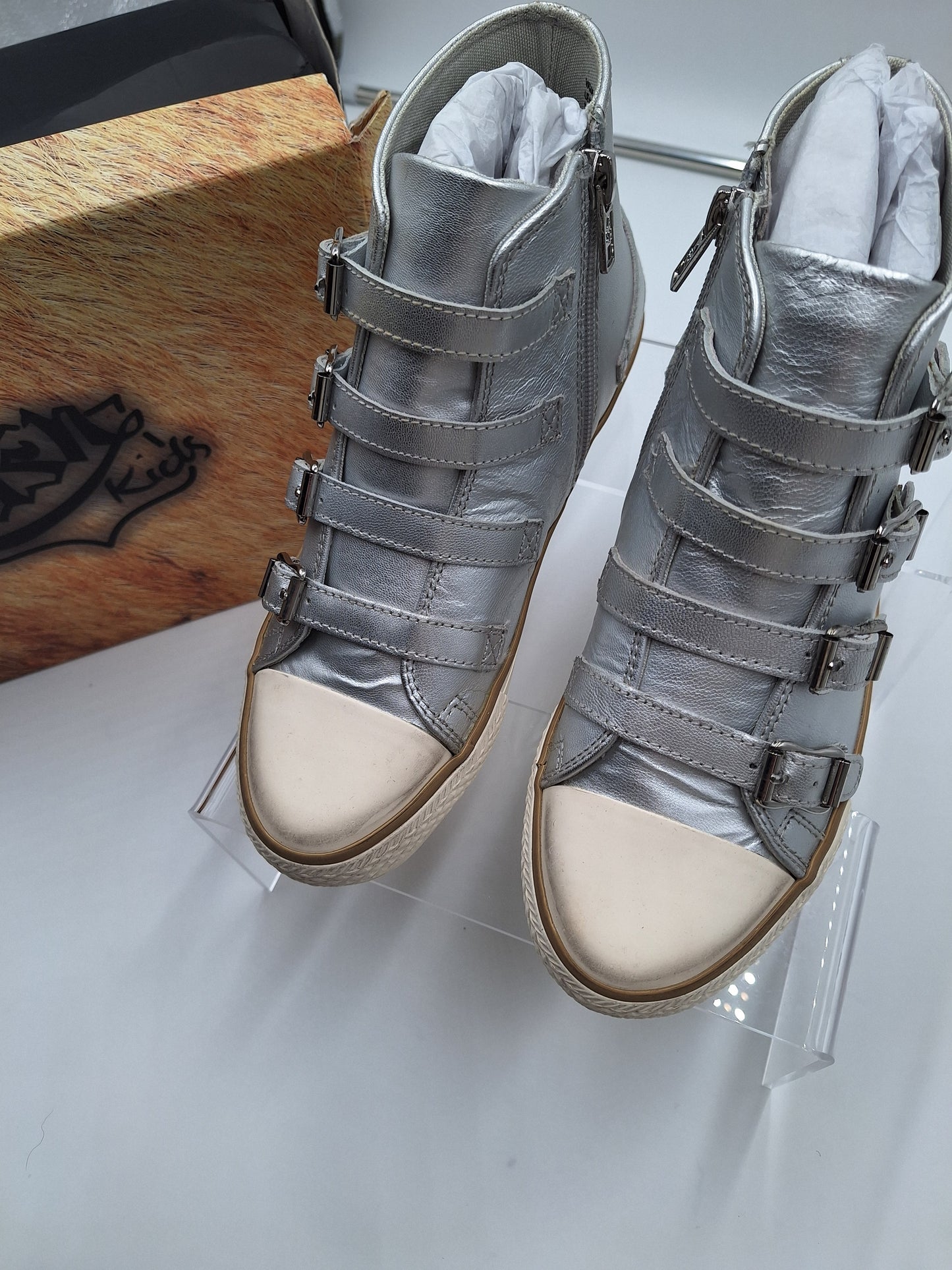 Girl's Ashe "Vava" High-Top Sneaker