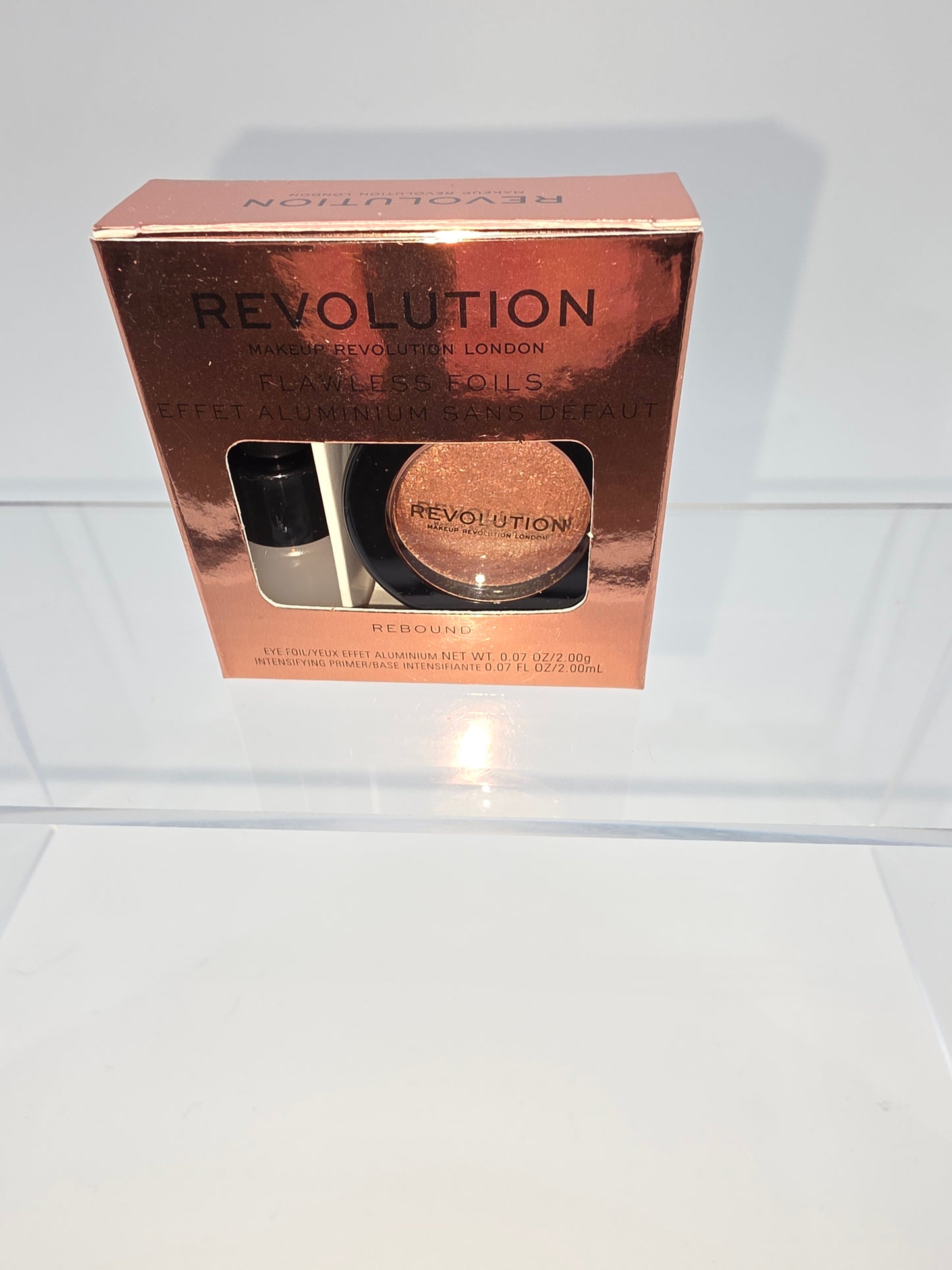 Makeup Revolution Flawless Foils Eyeshadow – Rebound (with Intensifying Primer)