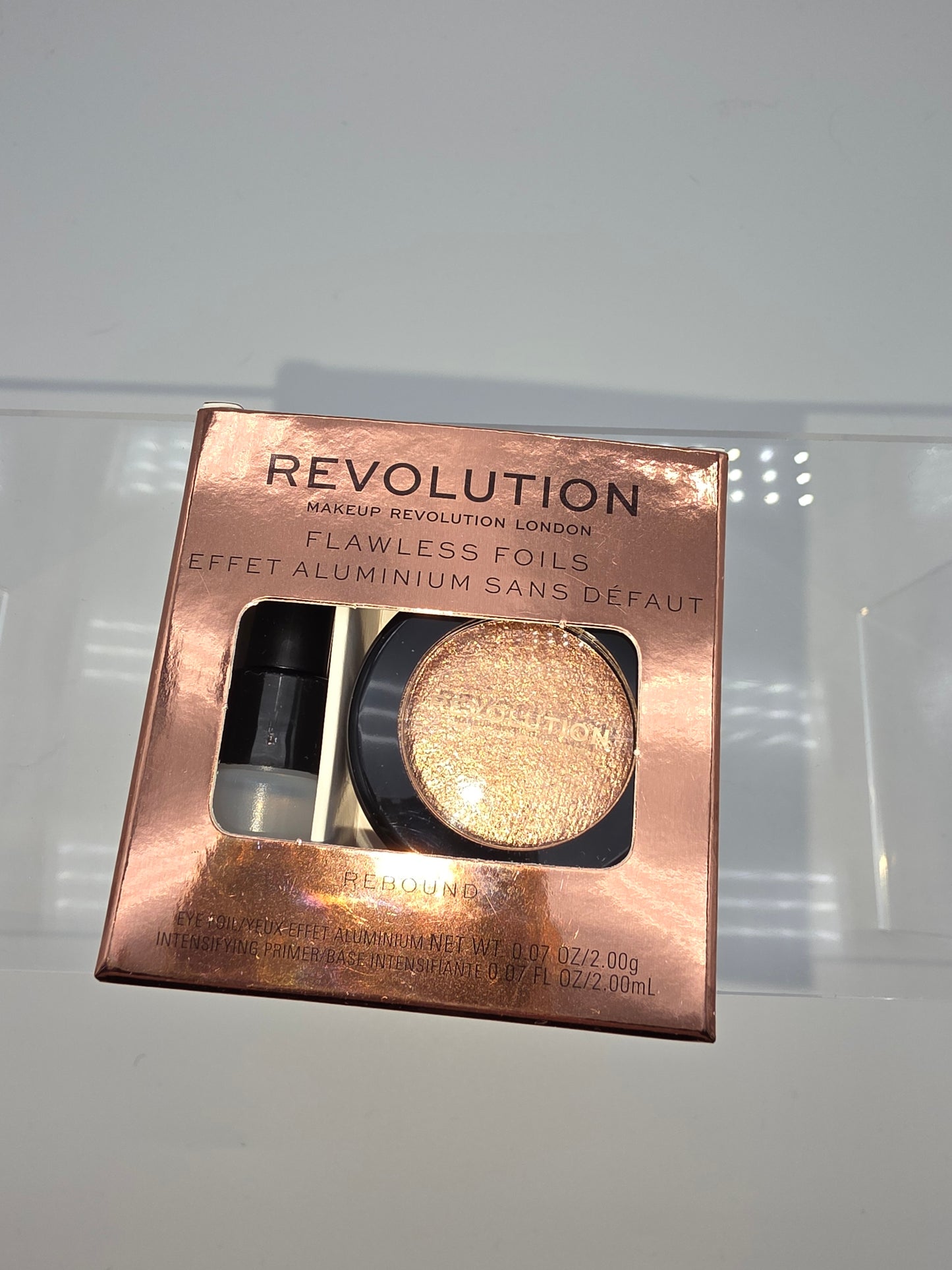 Makeup Revolution Flawless Foils Eyeshadow – Rebound (with Intensifying Primer)